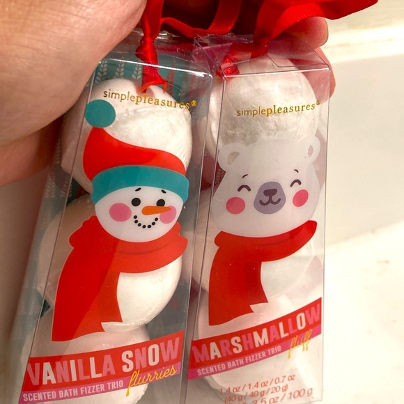 NWT set of scented bath fizzer trio. Great stocking stuffers - Picture 4 of 9
